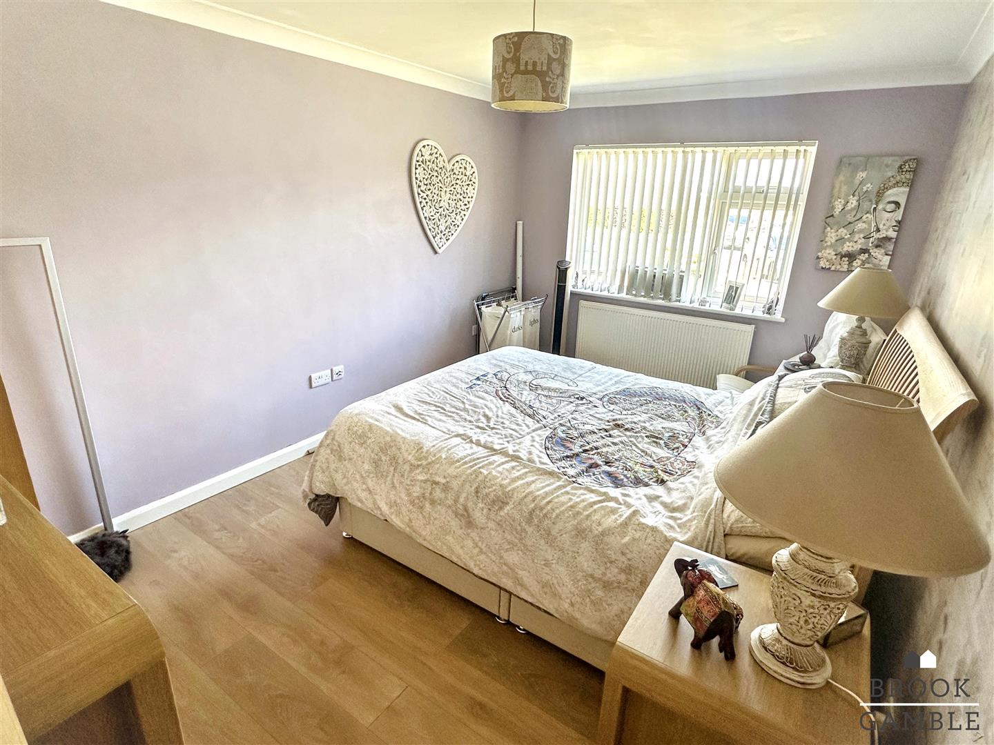 2 Bedroom Bungalow. Gorringe Close in Eastbourne, East Sussex 9
